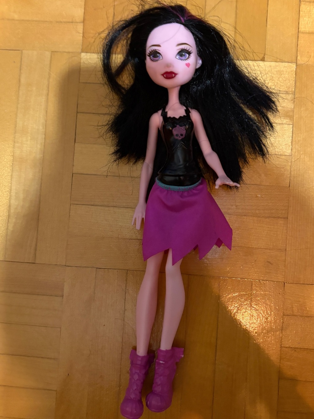draculaura g2 doll